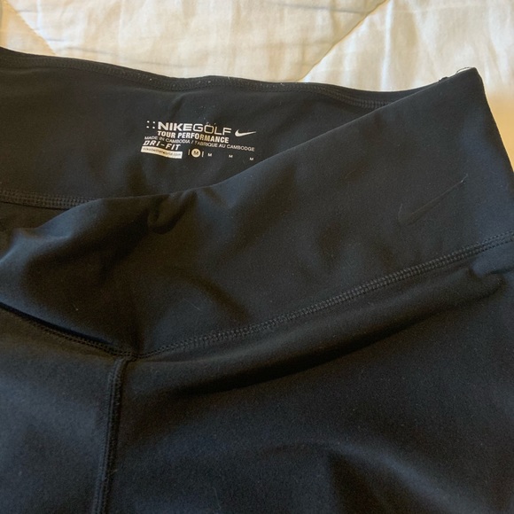 Nike crop leggings - Picture 2 of 4